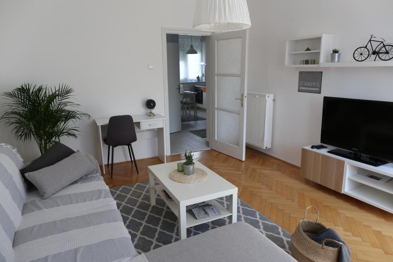 Apartman Bel Varazdin Bagian luar foto