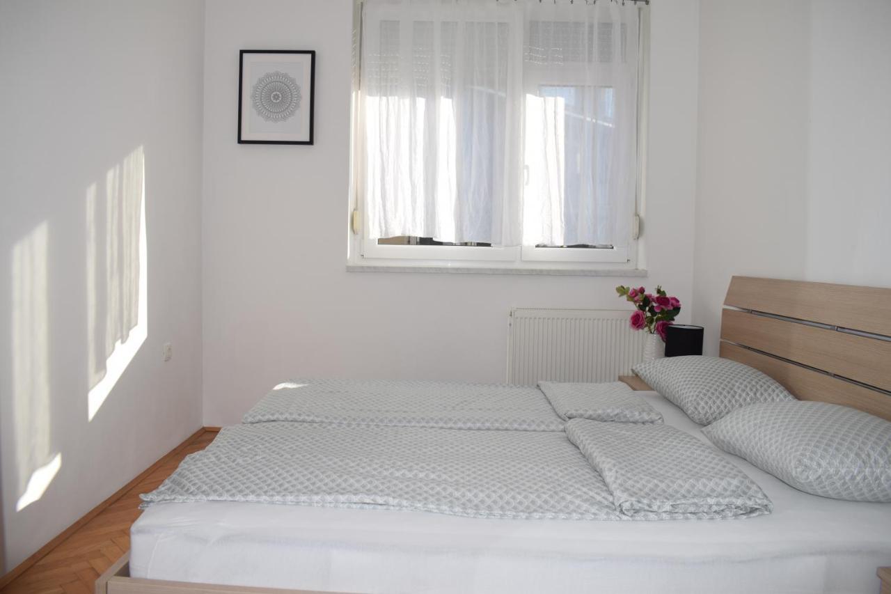 Apartman Bel Varazdin Bagian luar foto